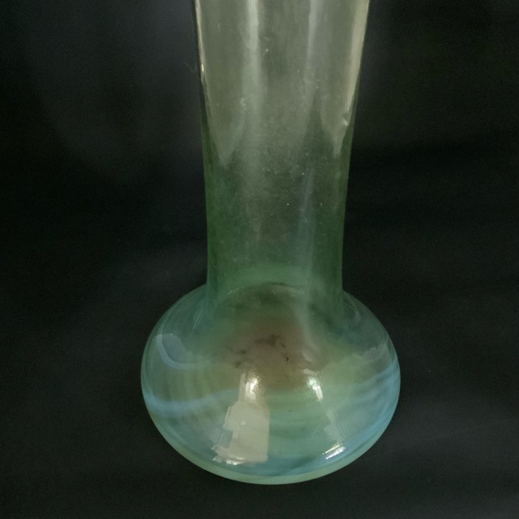 Tall uranium glass jack and the pulpit - Picture 4 of 10